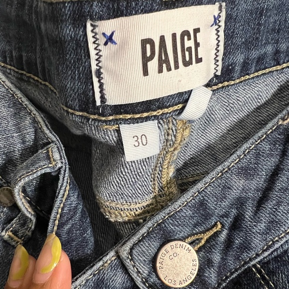 Paige Medium Wash Distressed Denim Shorts EUC - size 30 - Picture 5 of 8